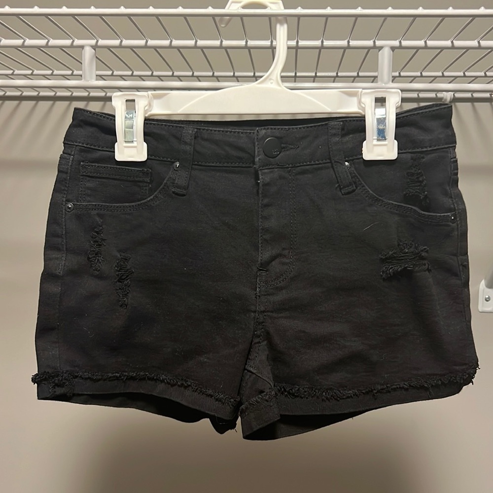 NWOT * RSQ Black Ripped Mid Rise Cut Denim Shorts in Girls 14